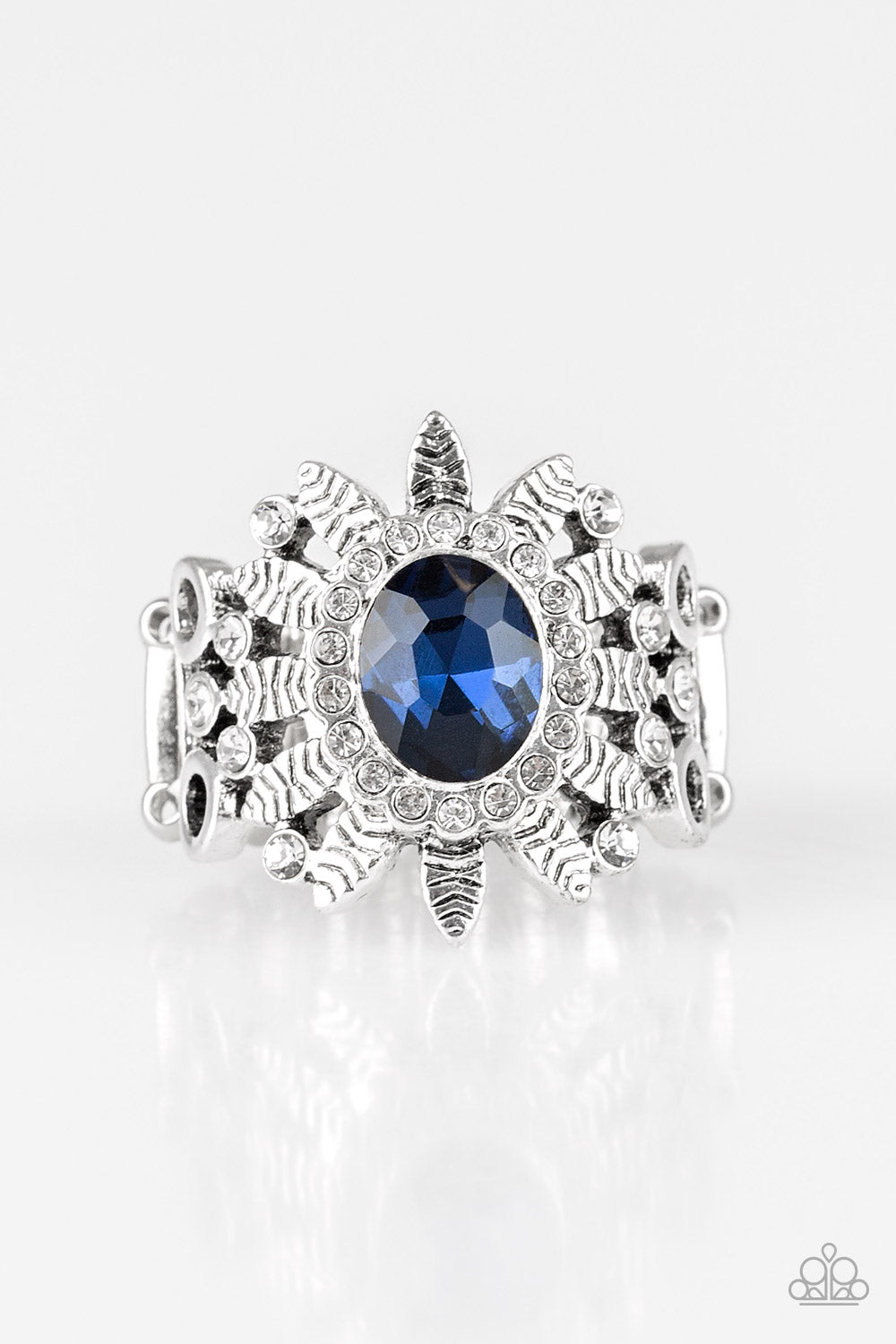 Paparazzi Burn Bright - Blue Ring